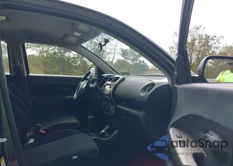 2014 Scion Xd из США, поврежденный, VIN JTKKUPB45E1040185